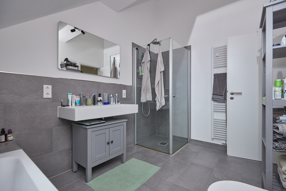 Badezimmer DG