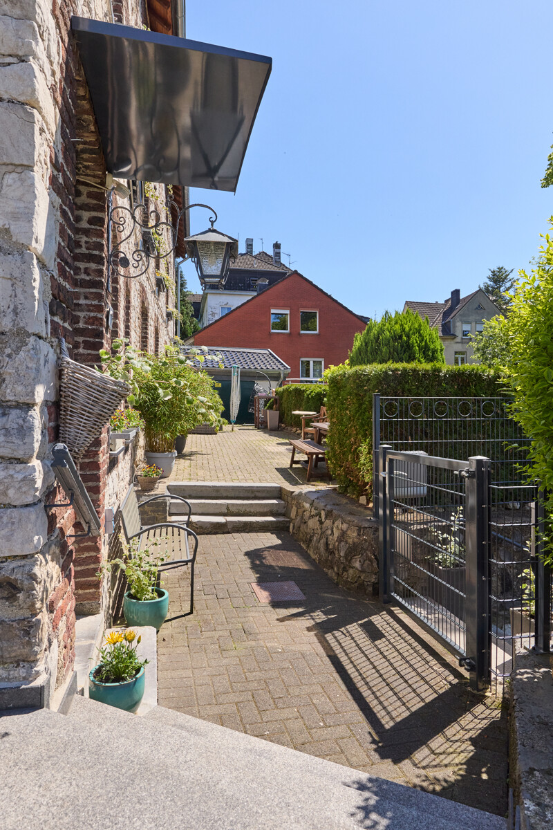 Eingangs- u. Terrassenbereich (4)