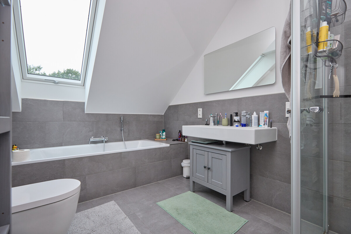 Badezimmer DG