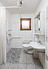 Badezimmer im Erdgeschoss