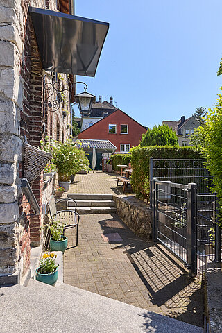 Eingangs- u. Terrassenbereich (4)
