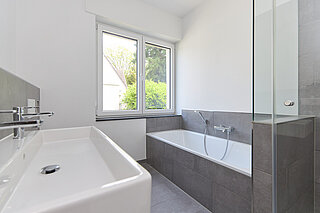 Badezimmer EG