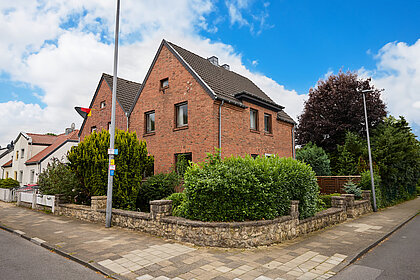 Immobilien-Vorderansicht 