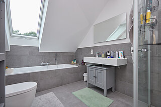 Badezimmer DG