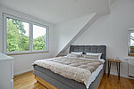 Schlafzimmer DG