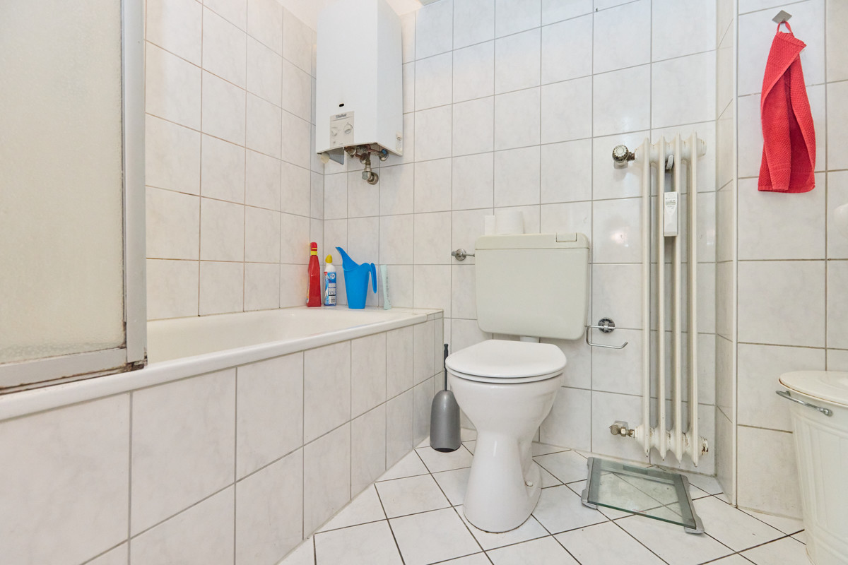 Badezimmer 1. OG - Kapellenstr. 28